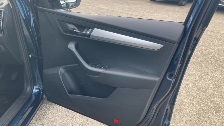 Skoda Karoq 1.6 TDI SE 5dr DSG Diesel Estate